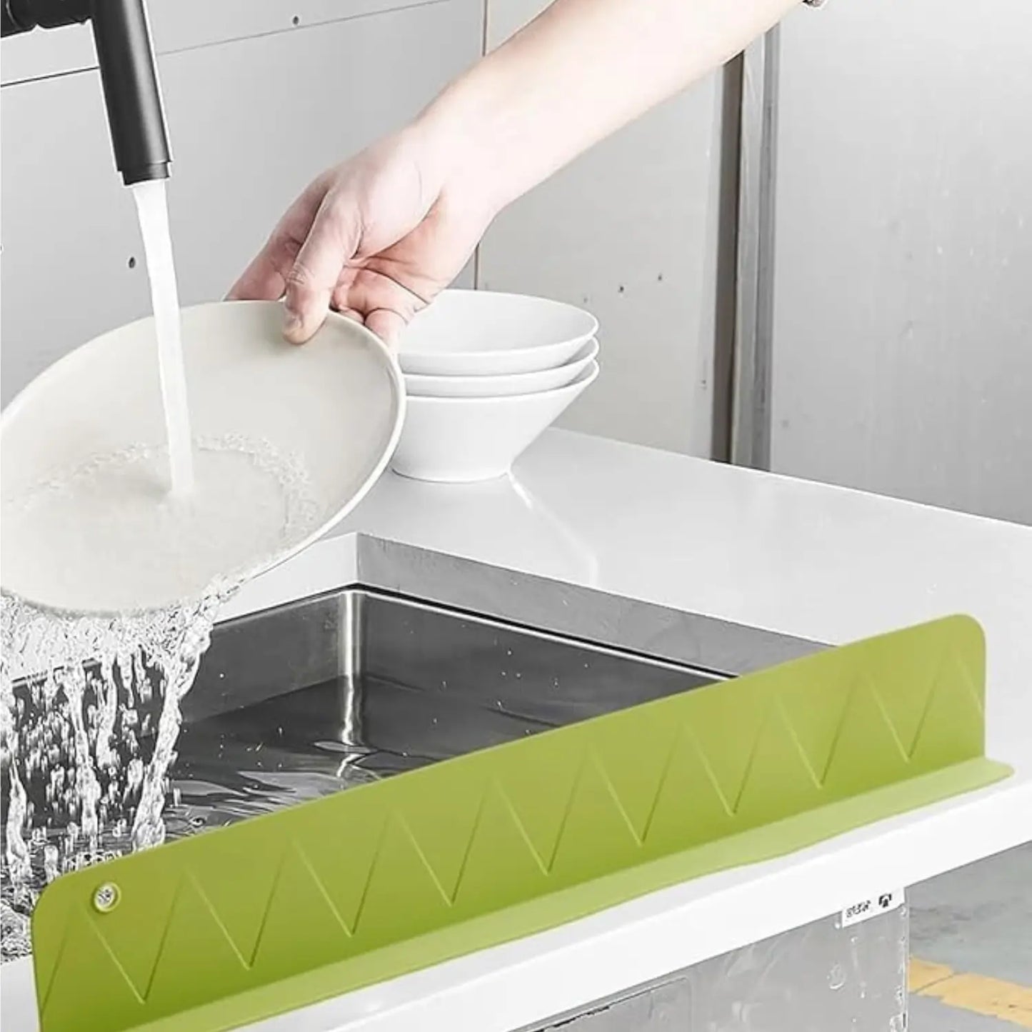 Modern Design Silicone Suction Cup Water Barrier Kitchen Sink Splash Guard for Wash Basin